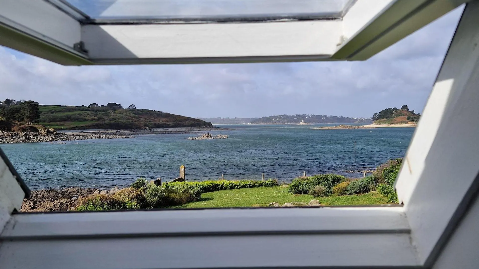 Villa Charming Penty 2-4 People, Morlaix Bay Plougasnou Ferienhaus
