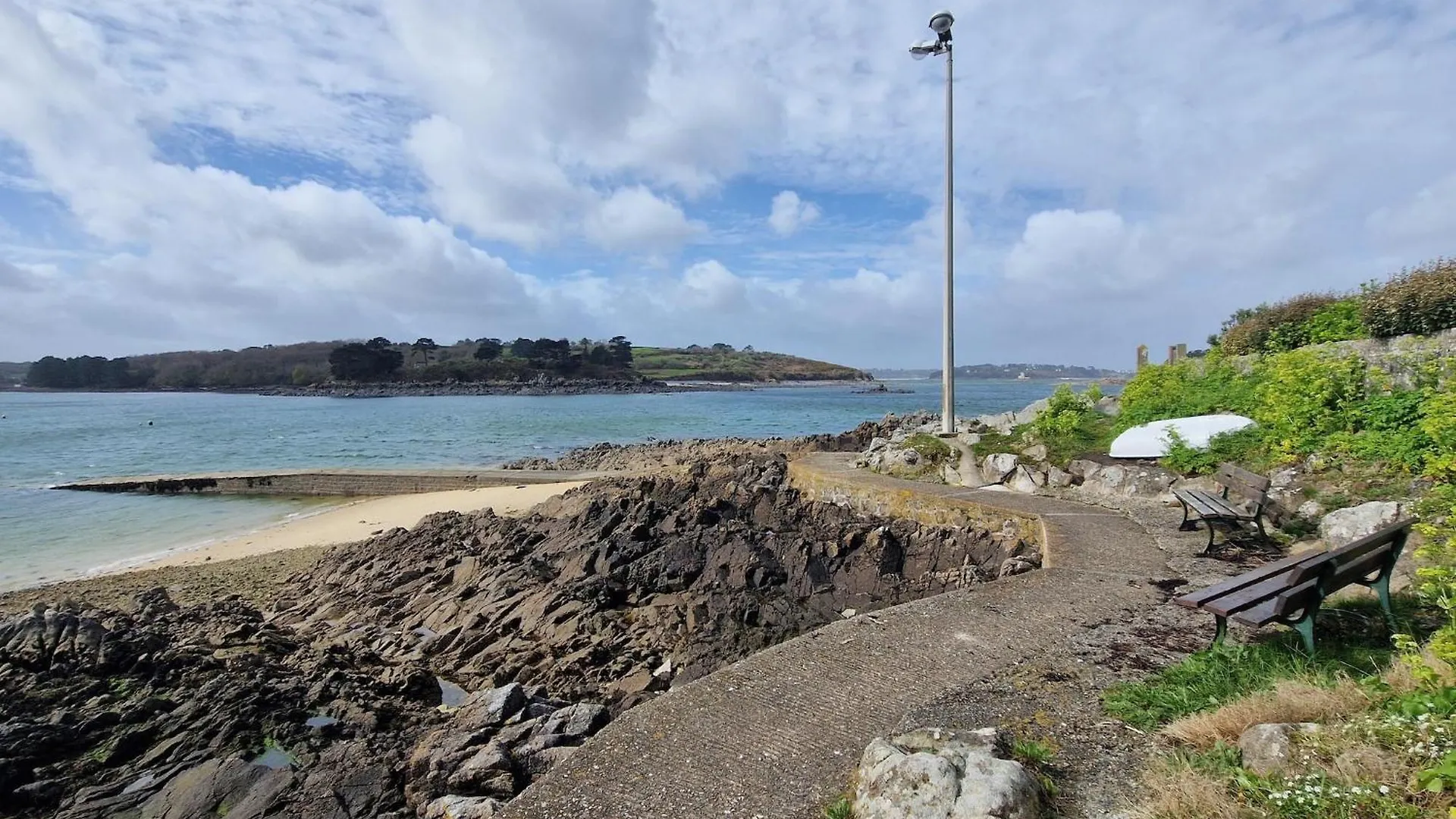 Villa Charming Penty 2-4 People, Morlaix Bay Plougasnou Ferienhaus